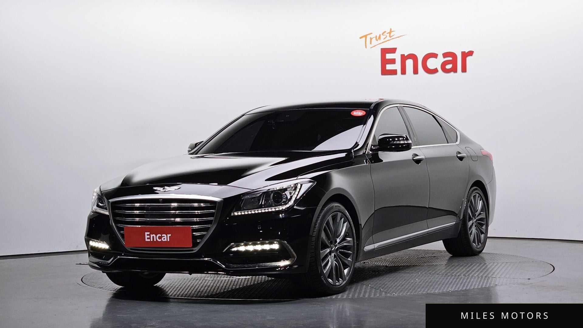 Genesis G80 2017 — фото 1 из 12