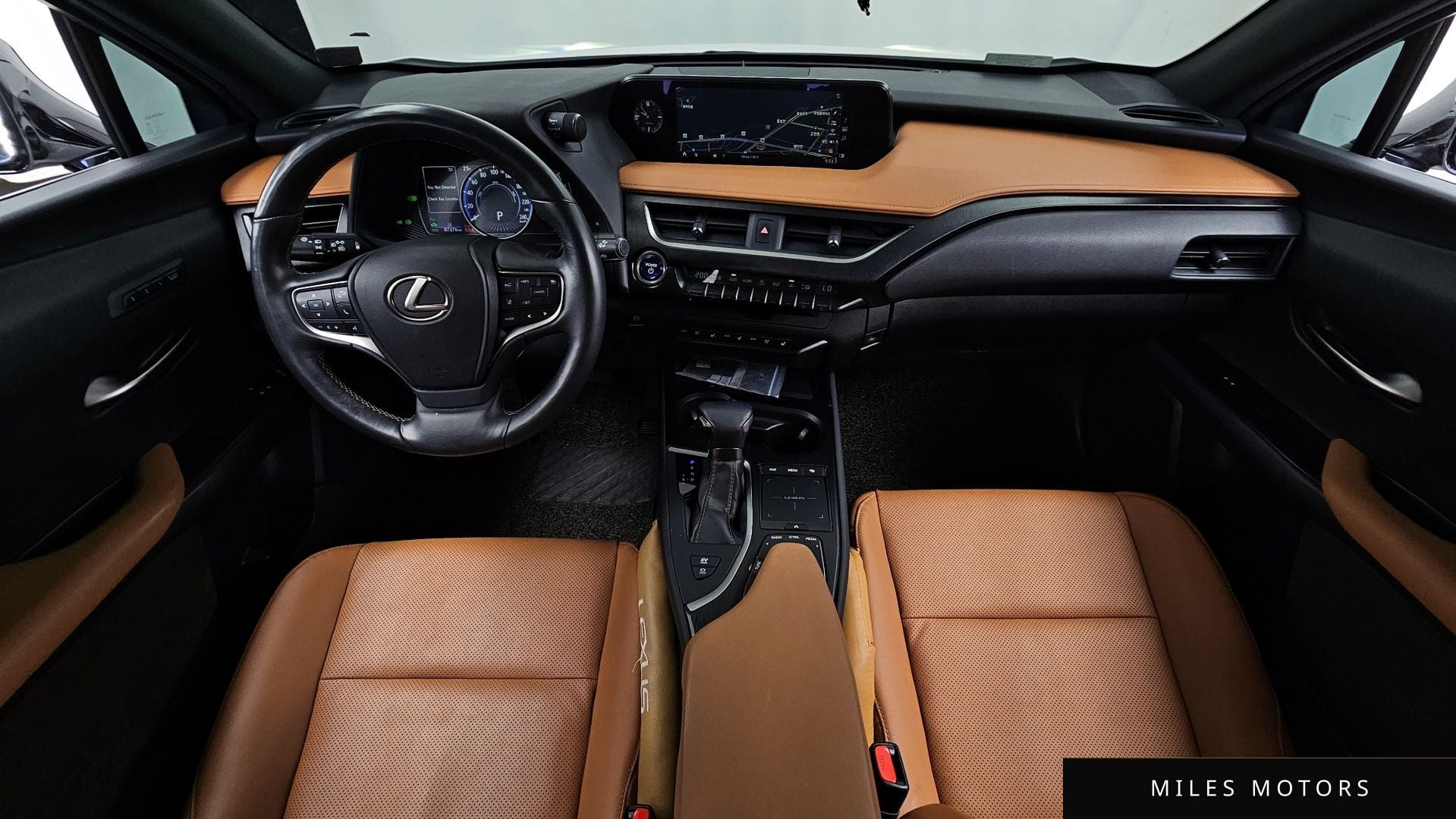 Лексус UX250h 2019 — миниатюра 7