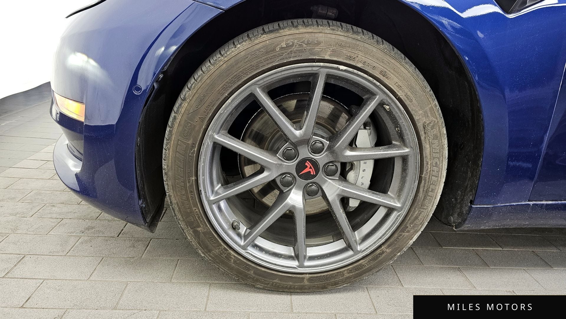 Tesla Model 3 2022 — миниатюра 5