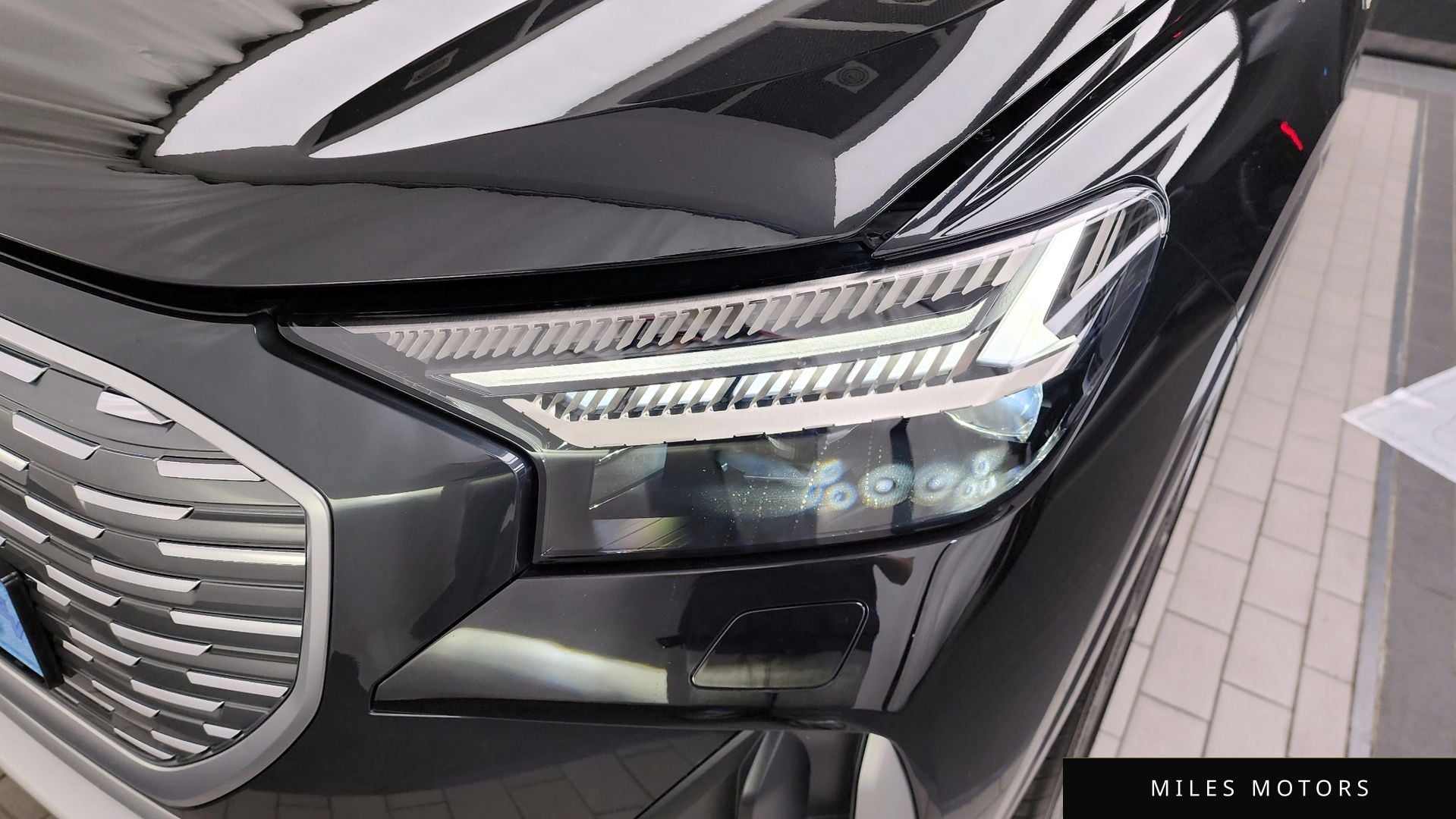 Audi Q4 e-tron 2025 — миниатюра 8