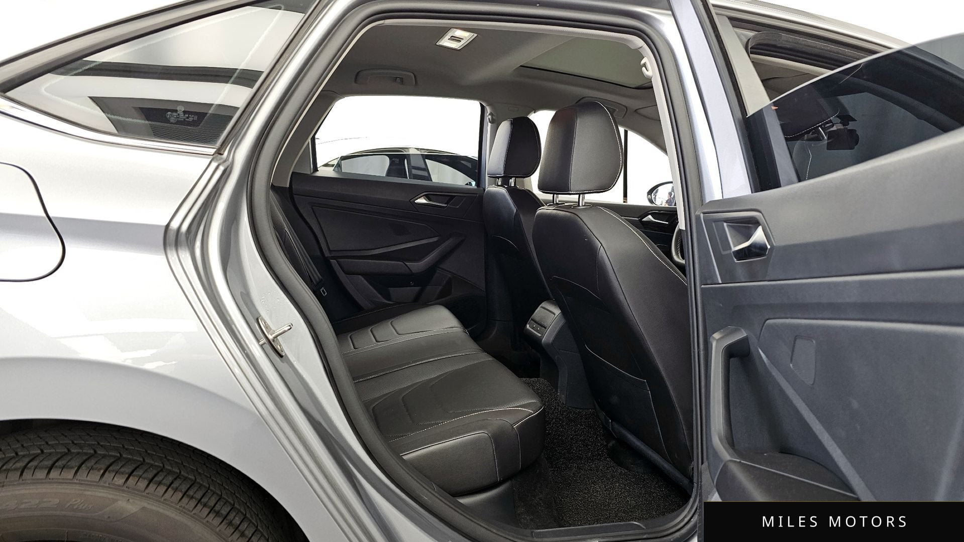 Volkswagen Jetta 2023 — миниатюра 12