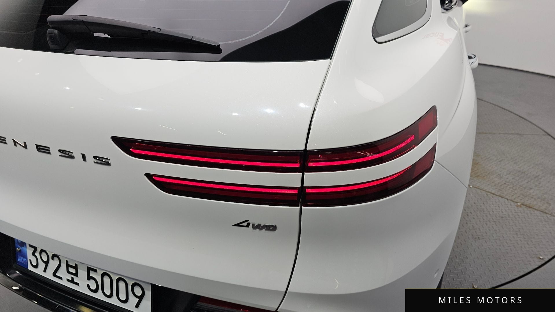 Genesis GV70 2023 — миниатюра 8