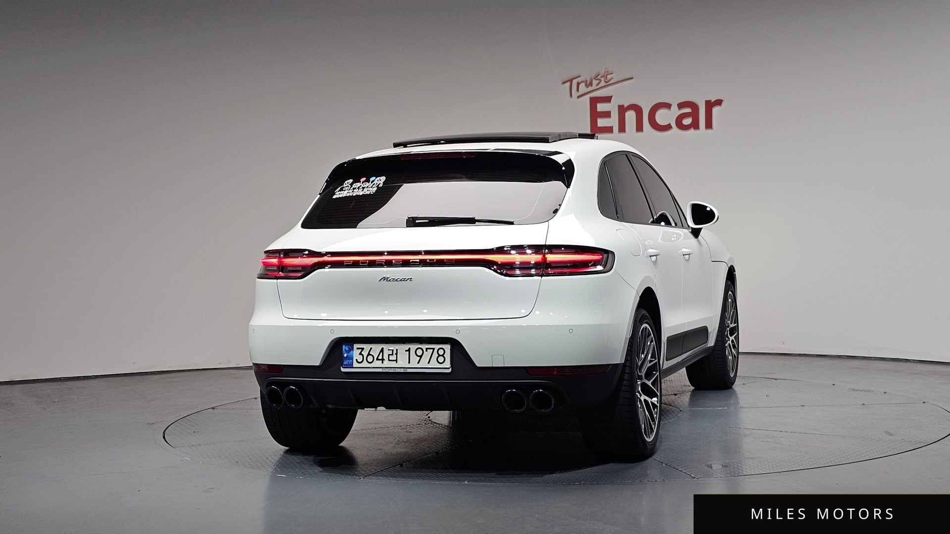 Porsche Macan 2021 — миниатюра 4