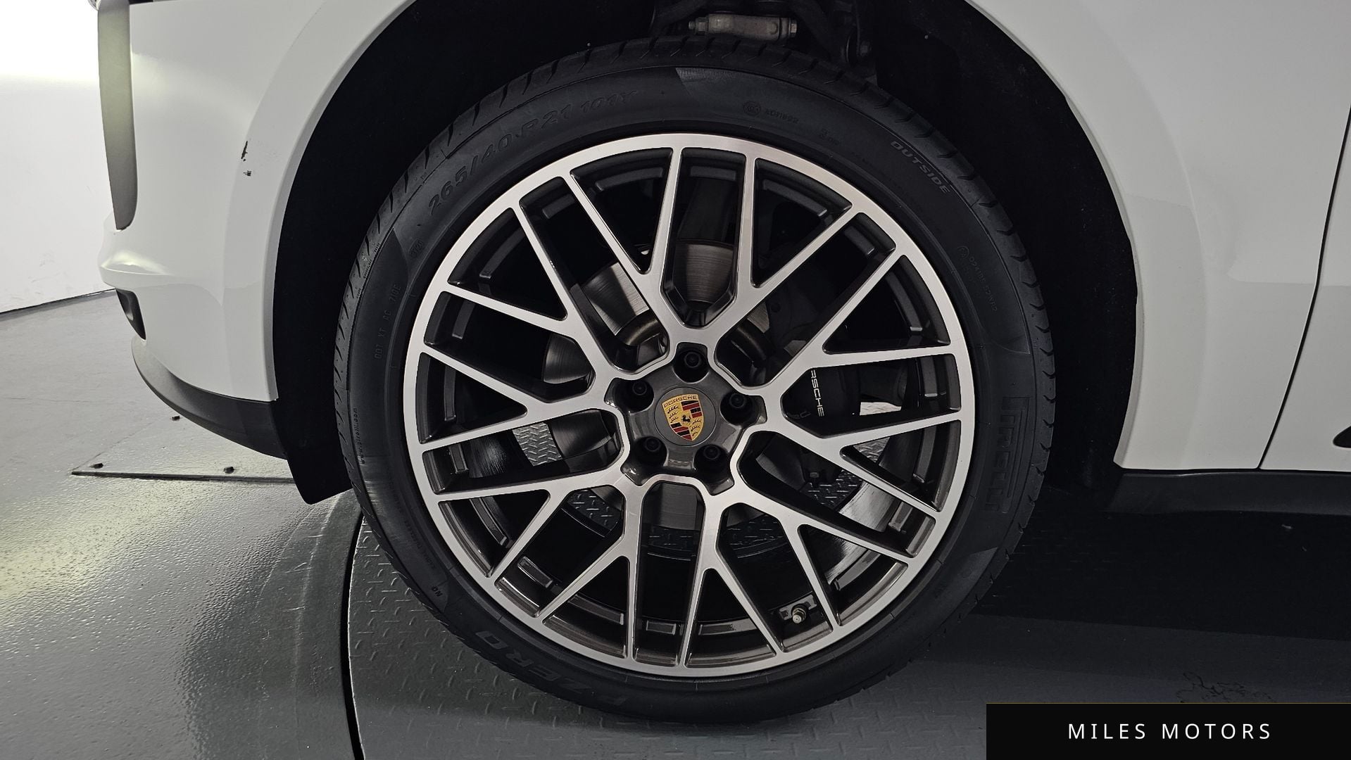 Porsche Macan 2021 — миниатюра 5