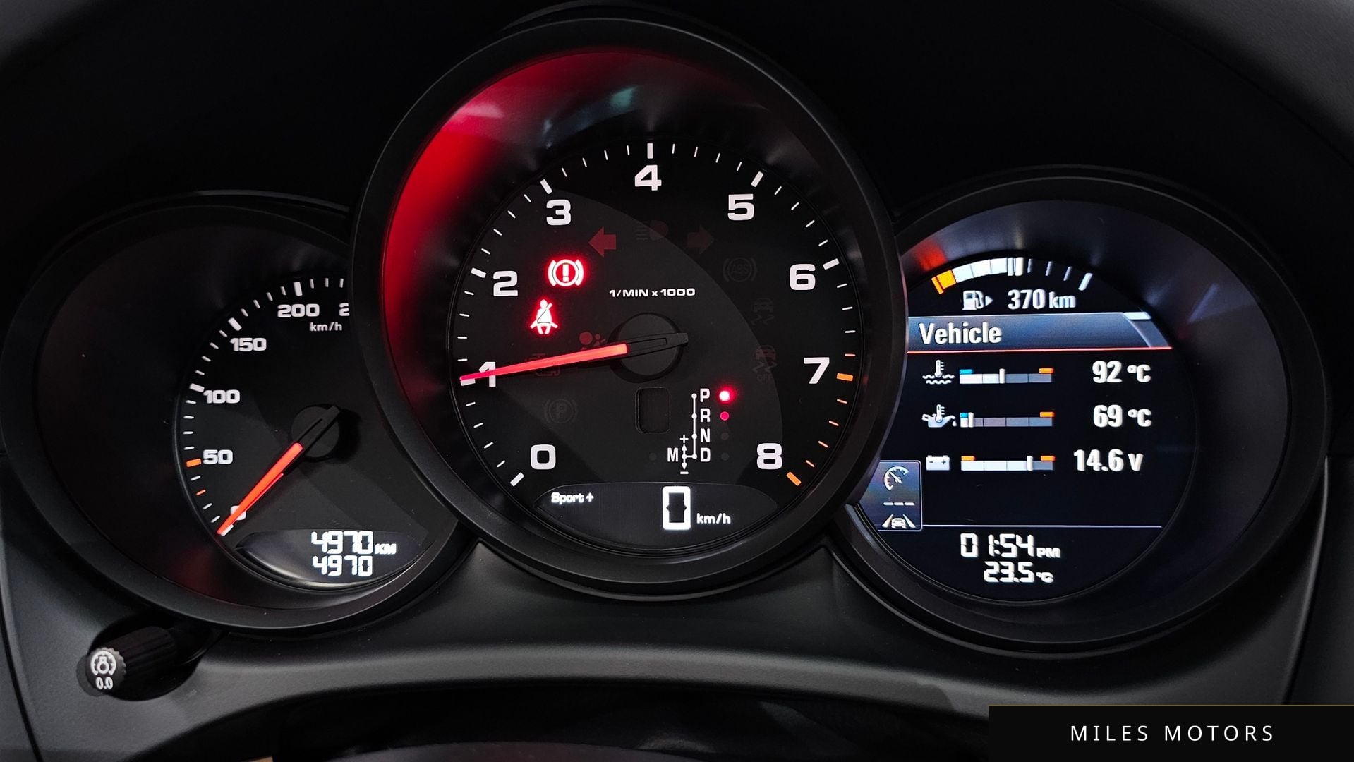 Porsche Macan 2021 — миниатюра 11
