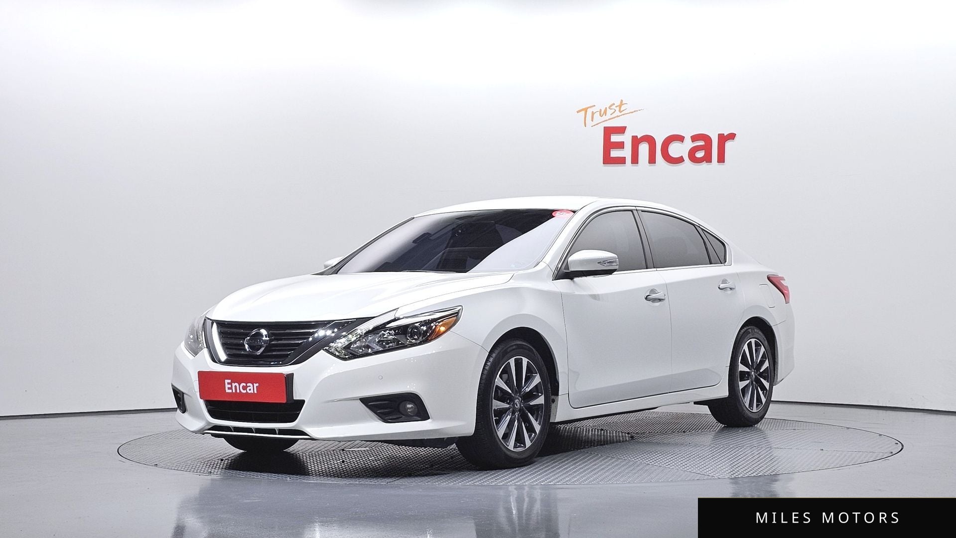 Nissan Altima 2017 — фото 1 из 12