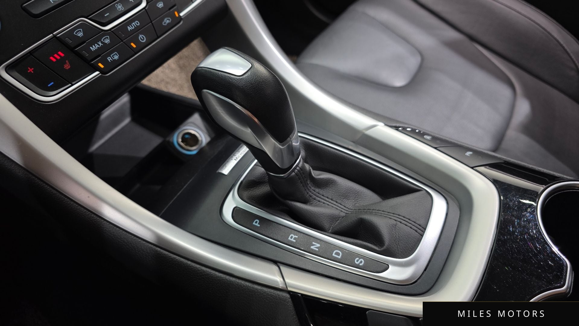 Ford Mondeo 2016 — миниатюра 9