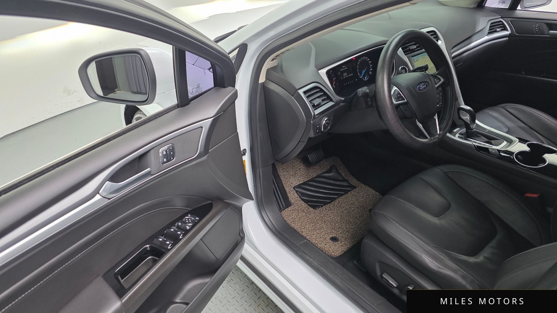 Ford Mondeo 2016 — миниатюра 12