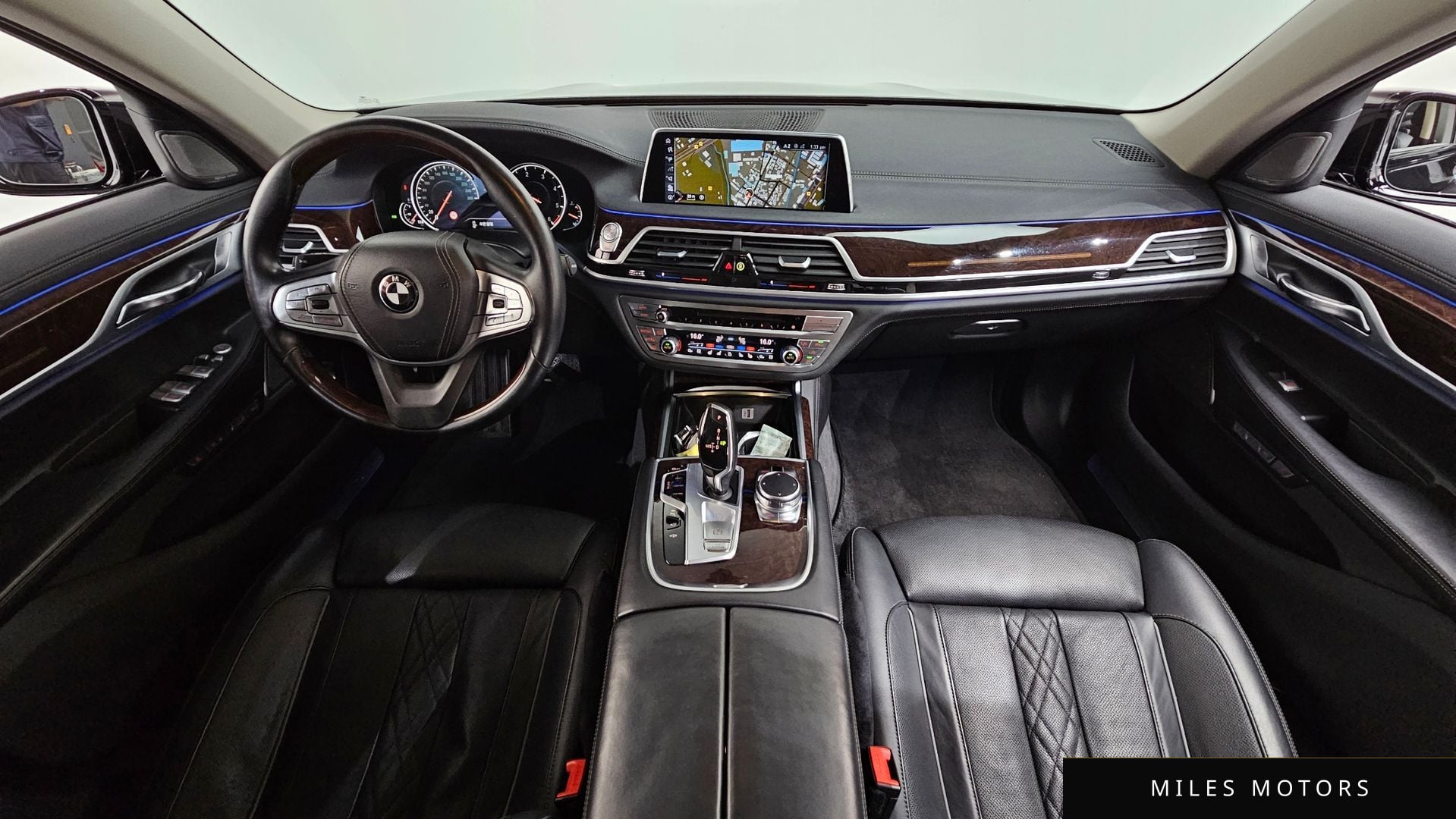 BMW 7 Series (G11) 2016 — миниатюра 7