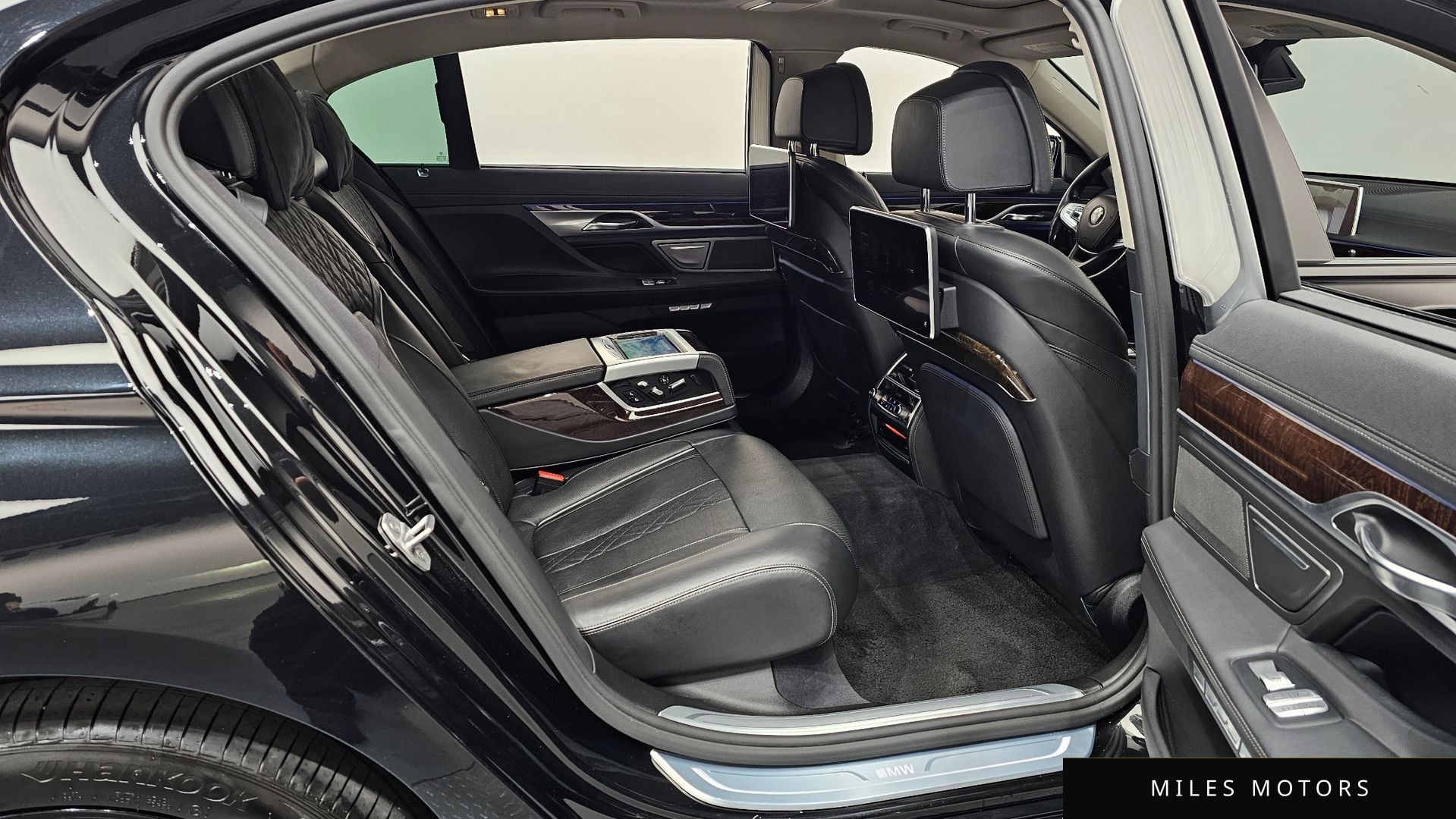 BMW 7 Series (G11) 2016 — миниатюра 11