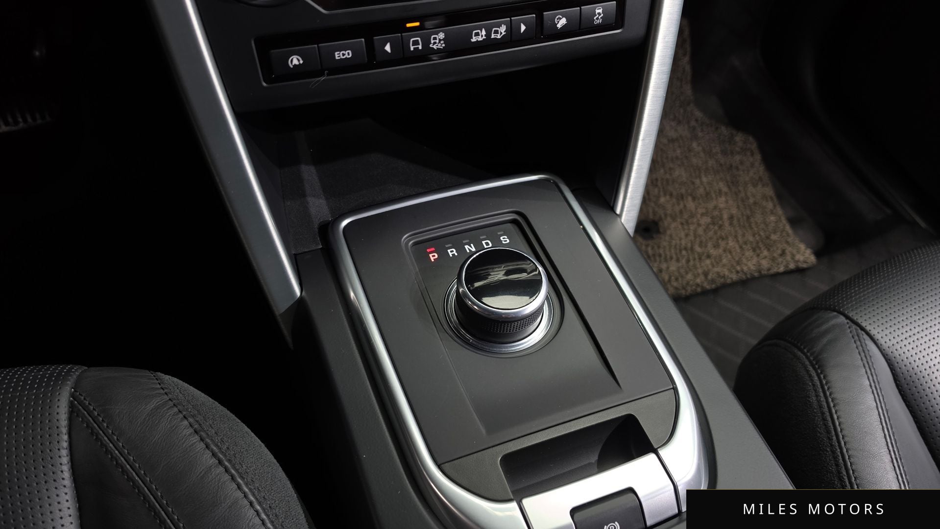 Land Rover Discovery Sport 2017 — миниатюра 9