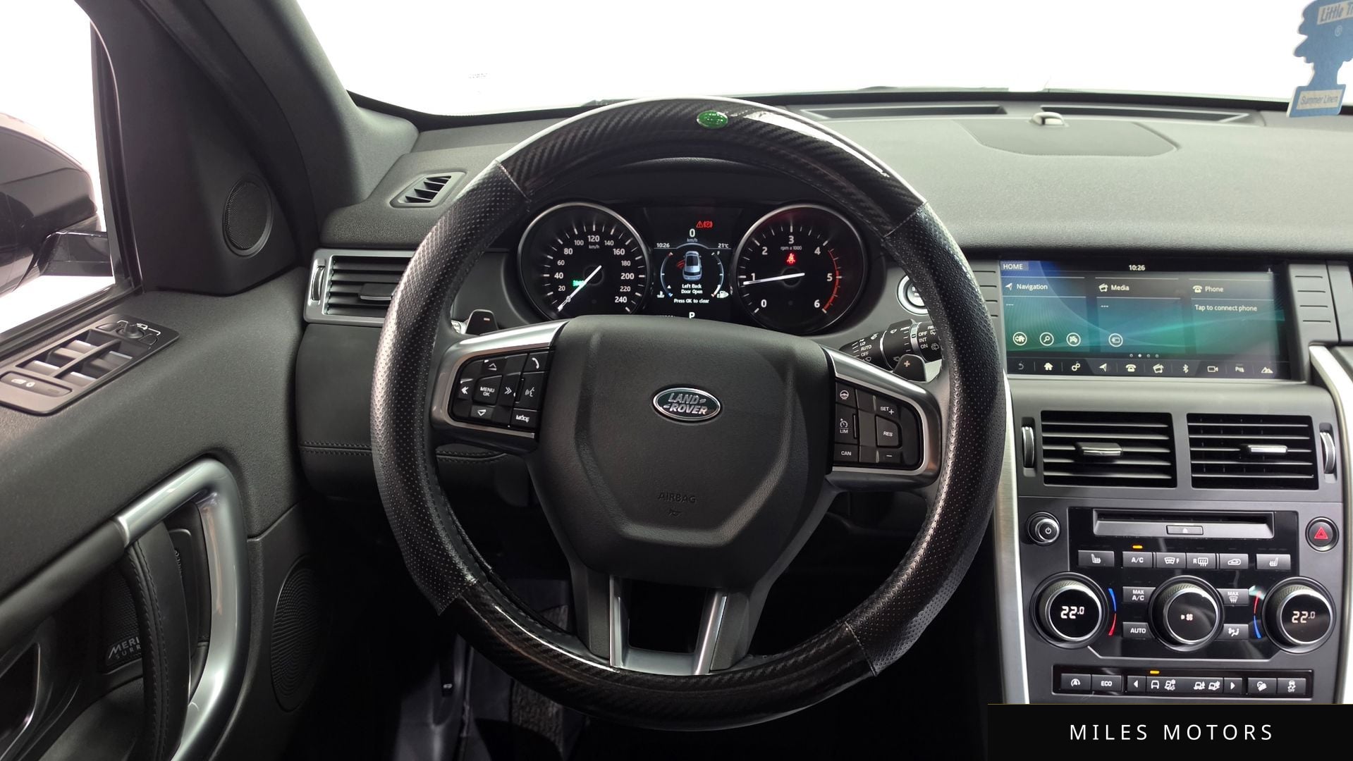 Land Rover Discovery Sport 2017 — миниатюра 12