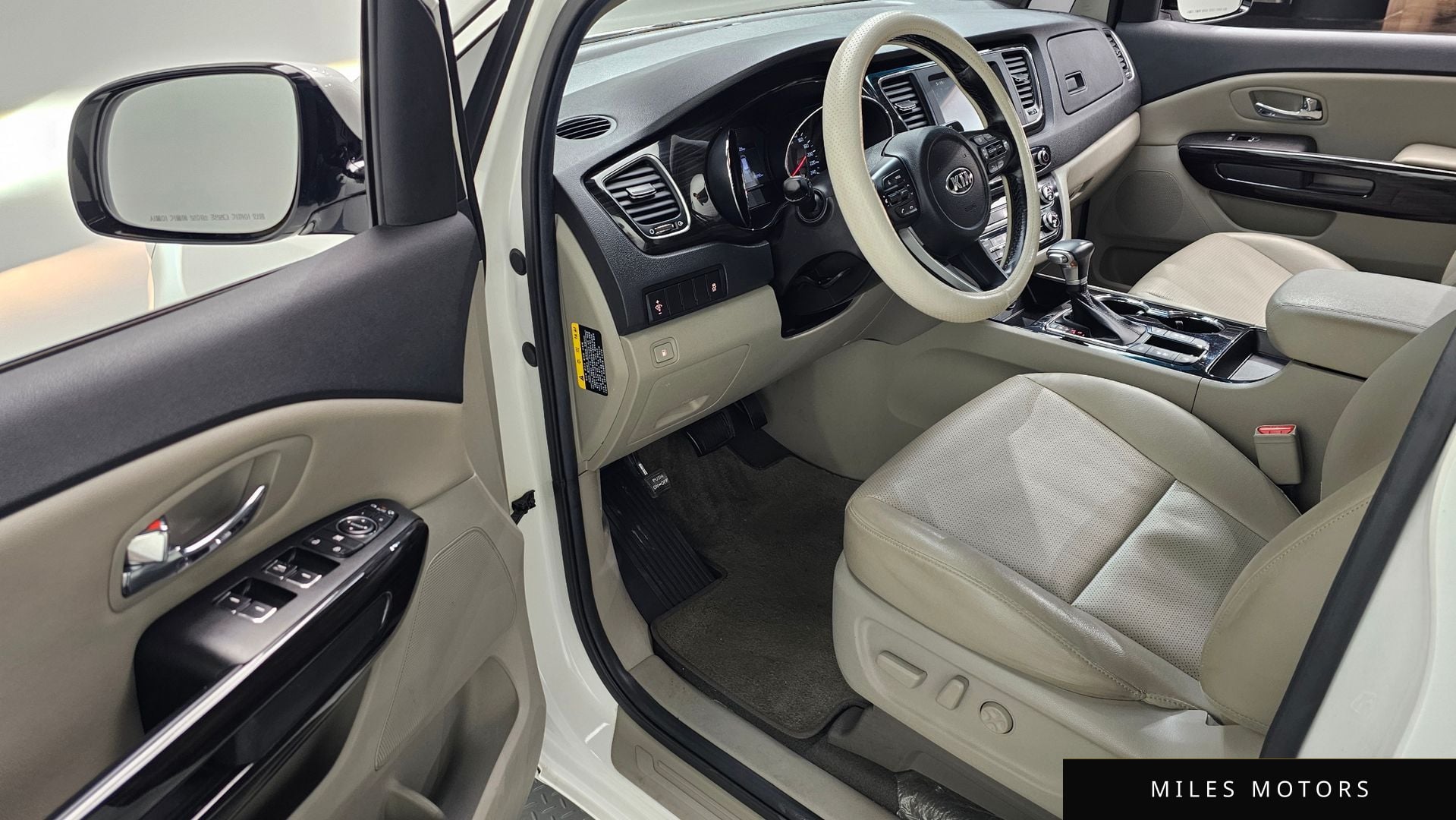 Kia Canival 2019 — миниатюра 10
