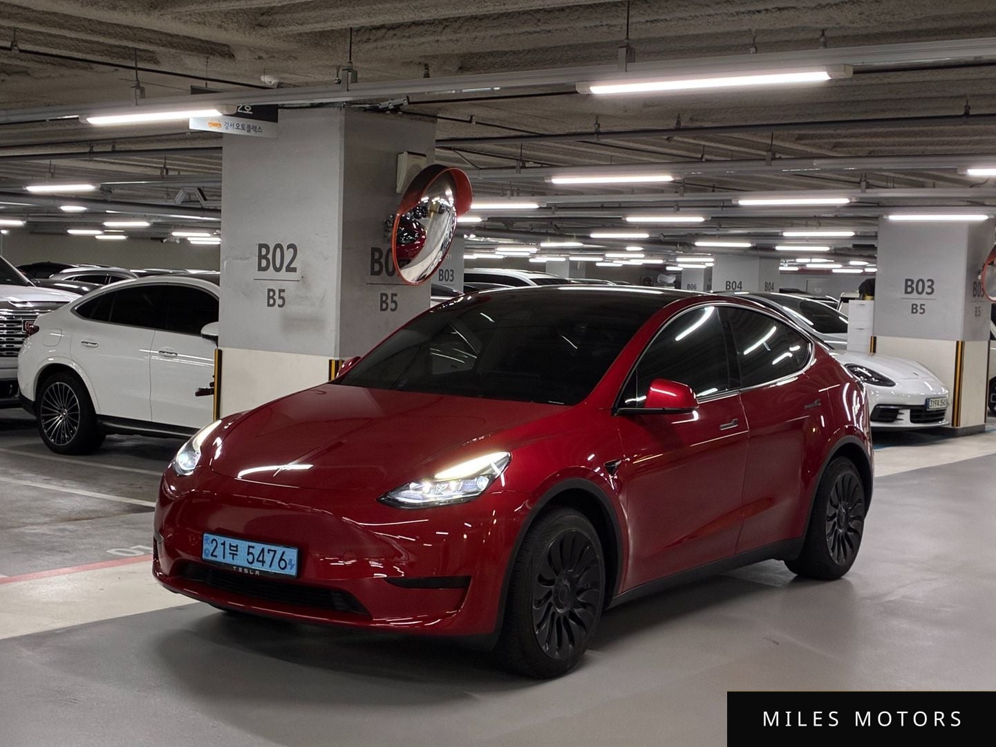 Tesla Model Y 2023 — миниатюра 3