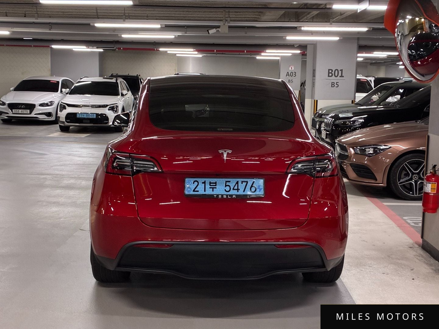 Tesla Model Y 2023 — миниатюра 6