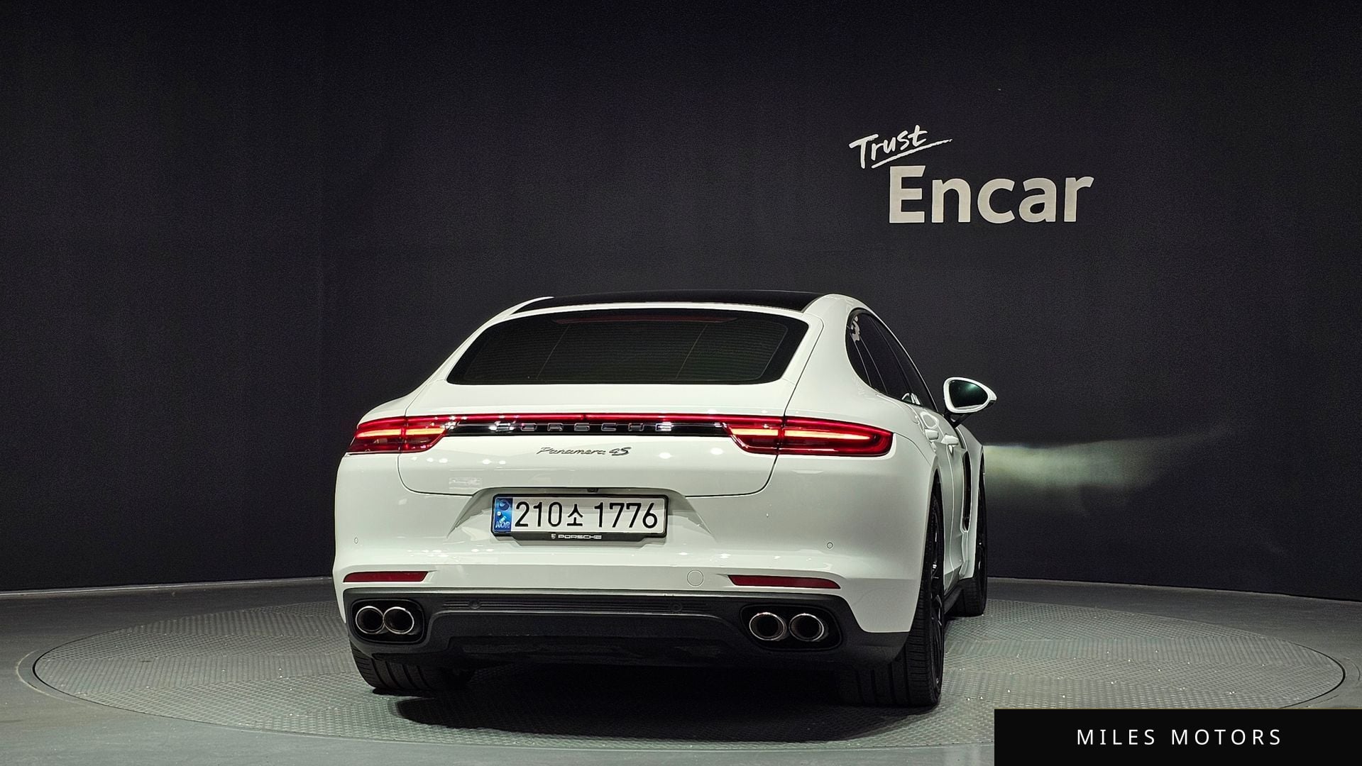 Porsche Panamera 2018 — миниатюра 4