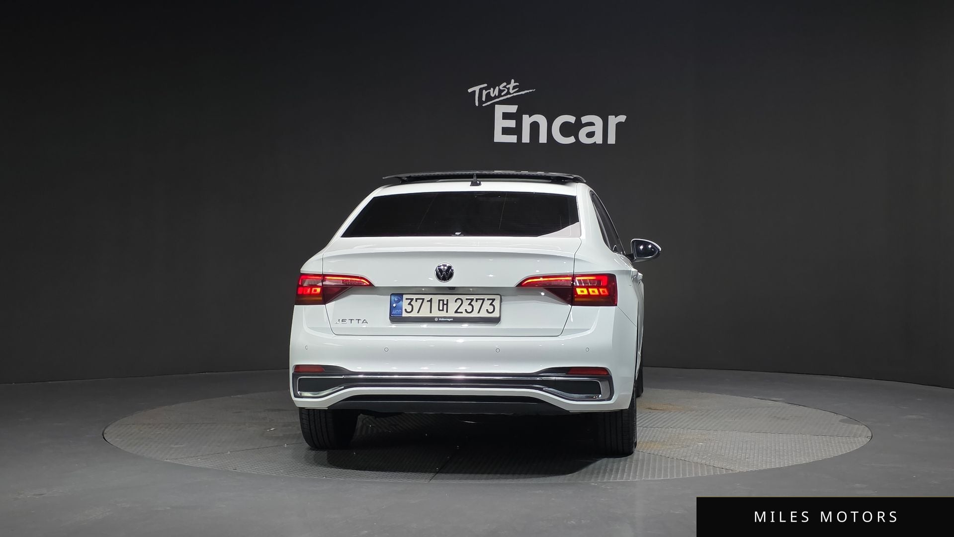 Volkswagen Jetta 2023 — миниатюра 4