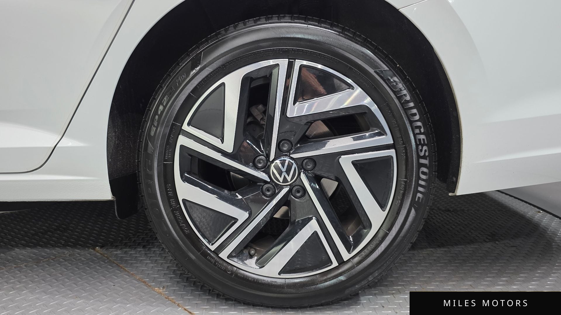 Volkswagen Jetta 2023 — миниатюра 7