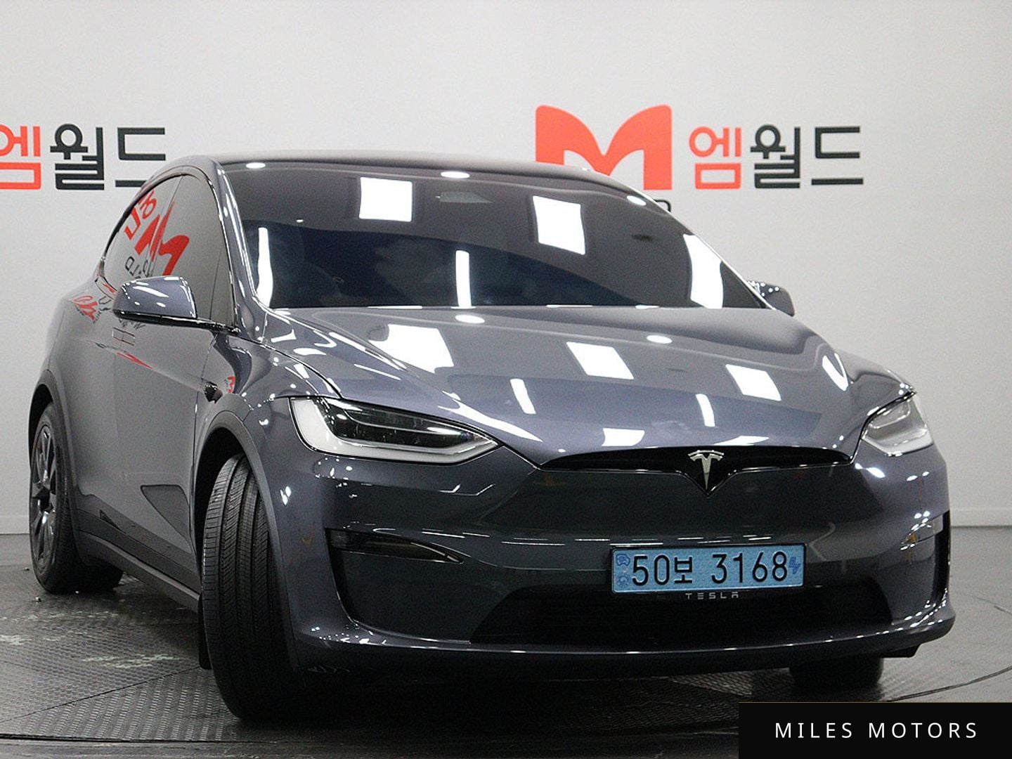 Tesla Model X 2023 — миниатюра 3