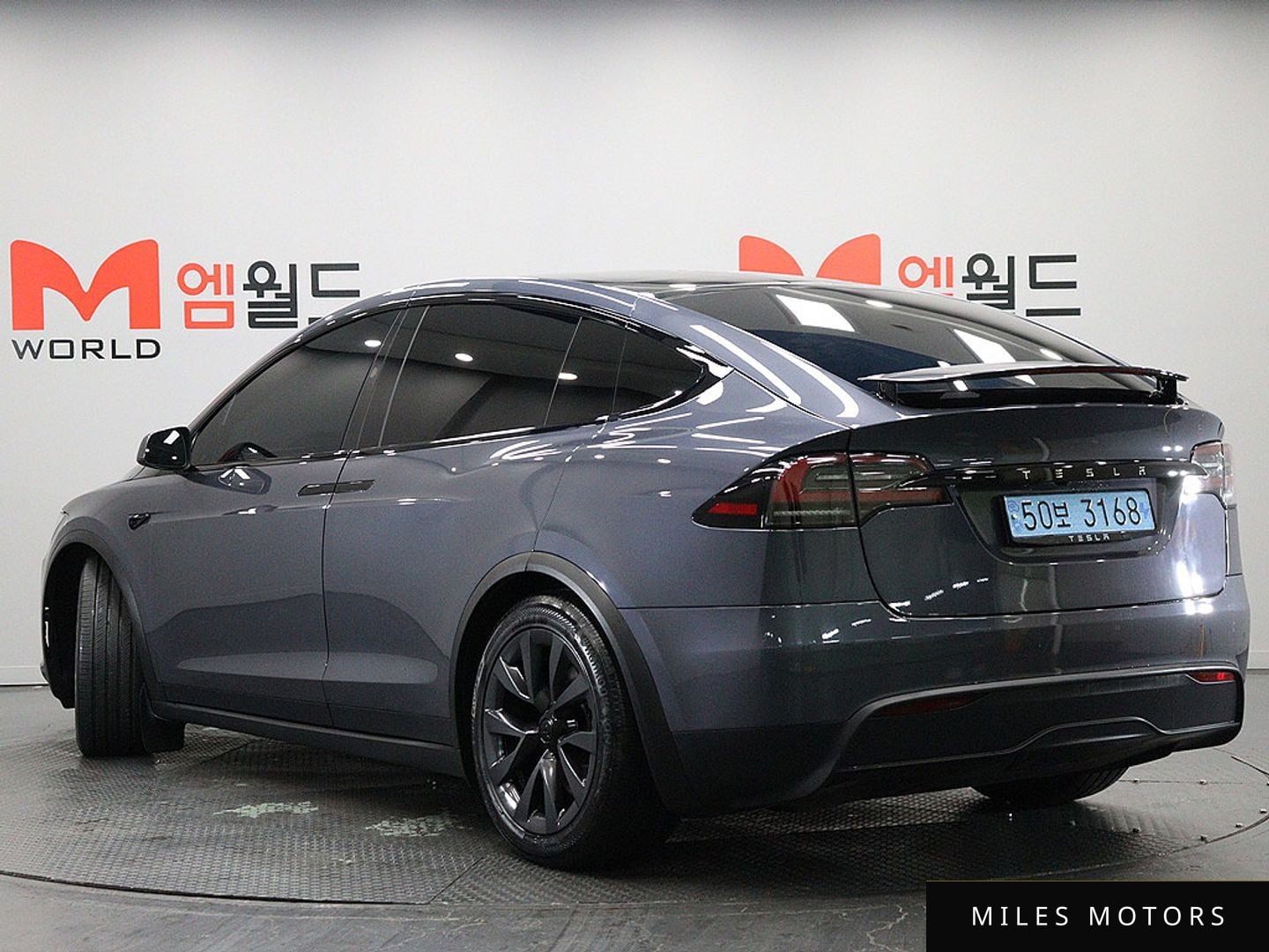 Tesla Model X 2023 — миниатюра 4