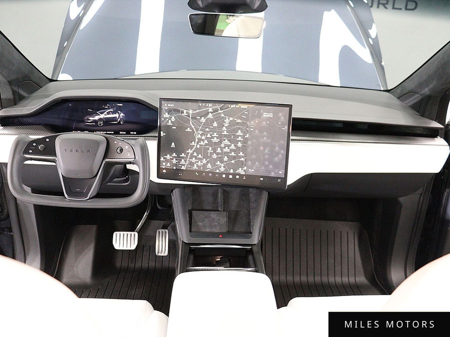 Tesla Model X 2023 — миниатюра 7