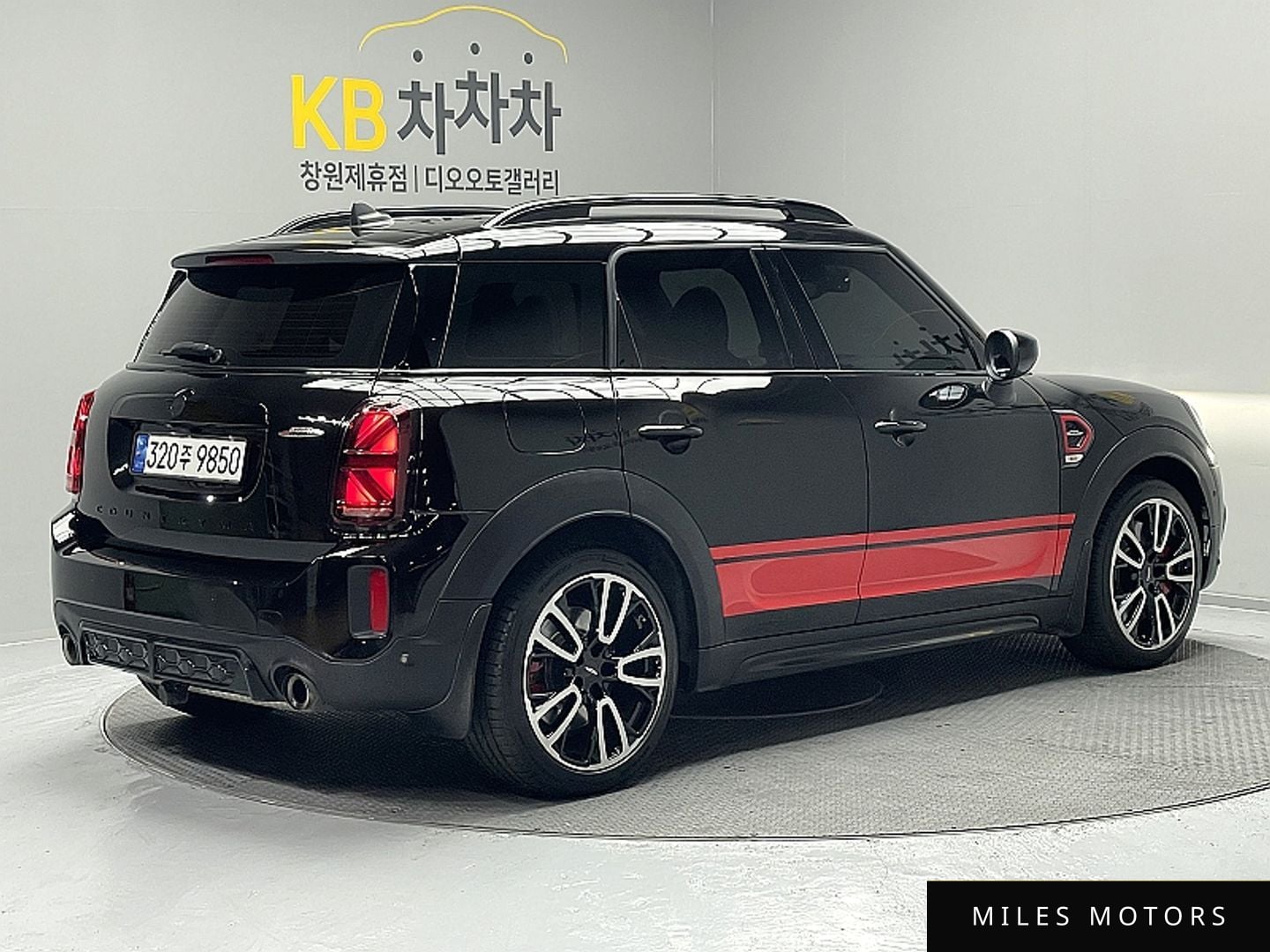 MINI Countryman 2022 — миниатюра 2