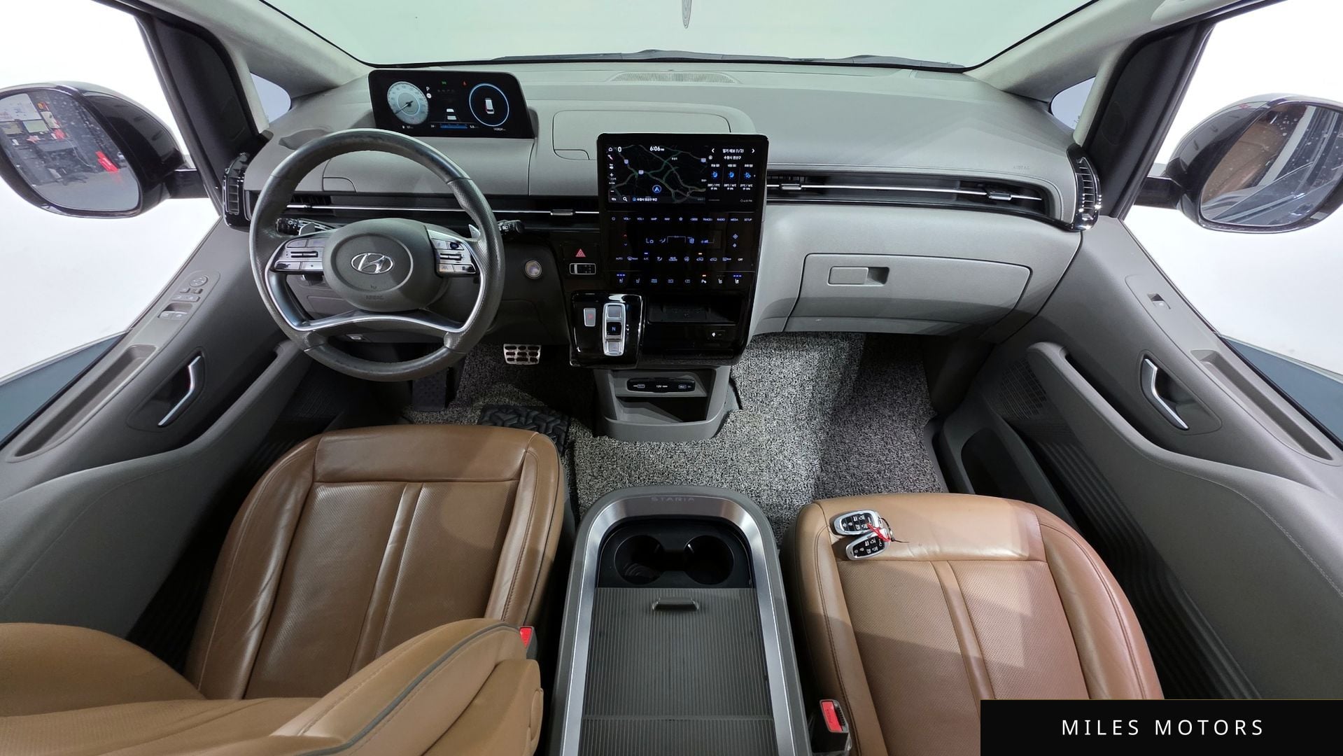 Hyundai Staria 2022 — миниатюра 10