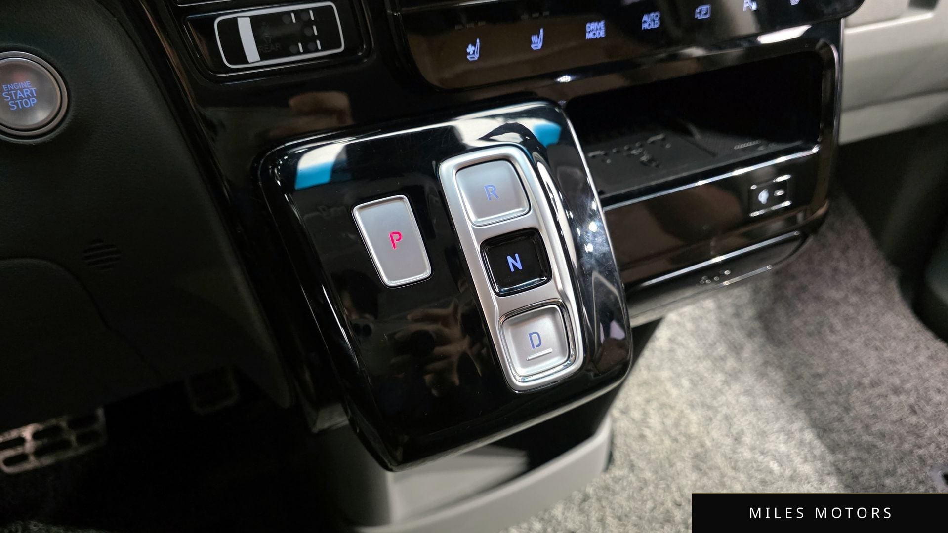 Hyundai Staria 2022 — миниатюра 12