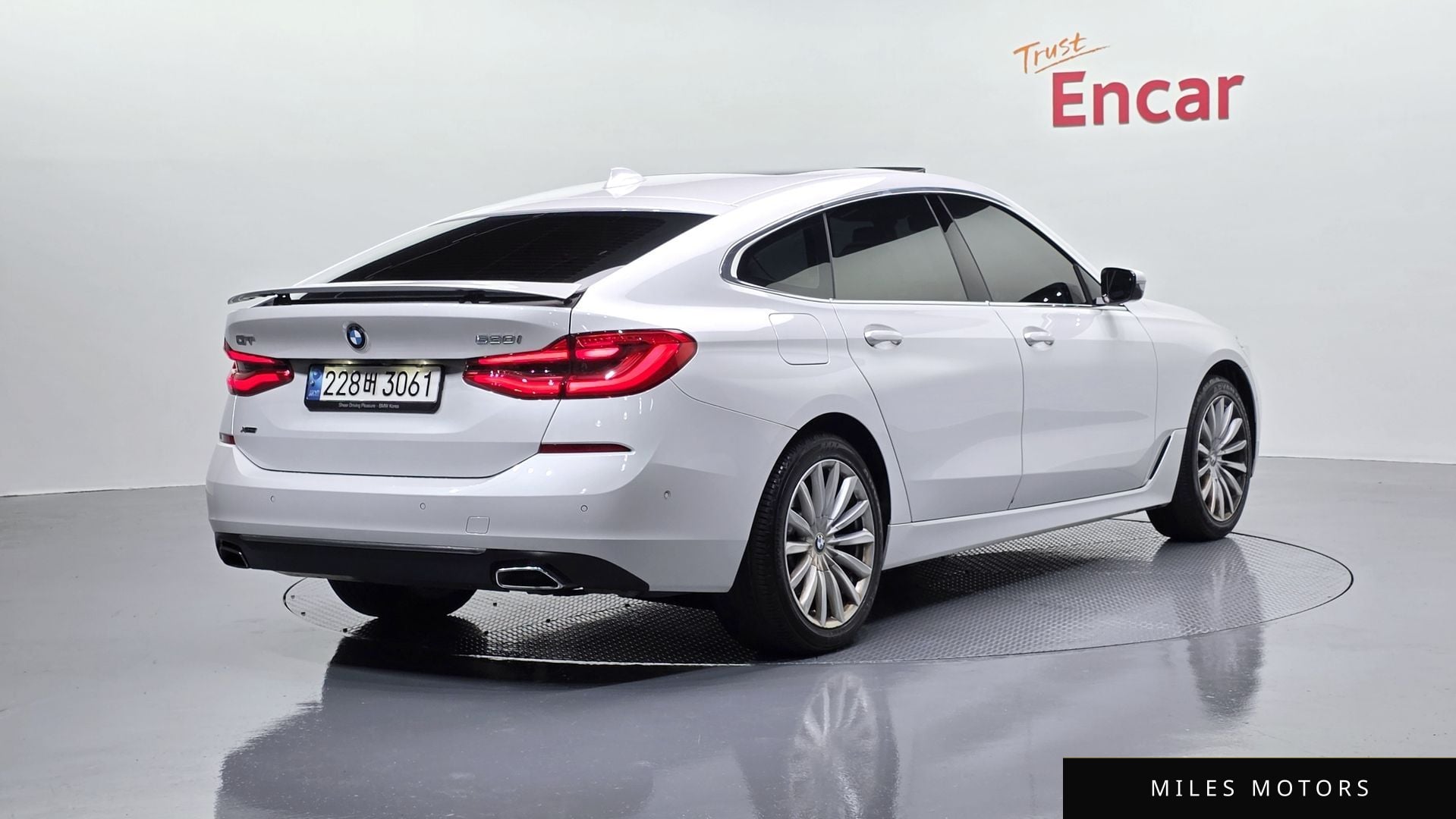 BMW 6 Series GT (G32) 2023 — миниатюра 2