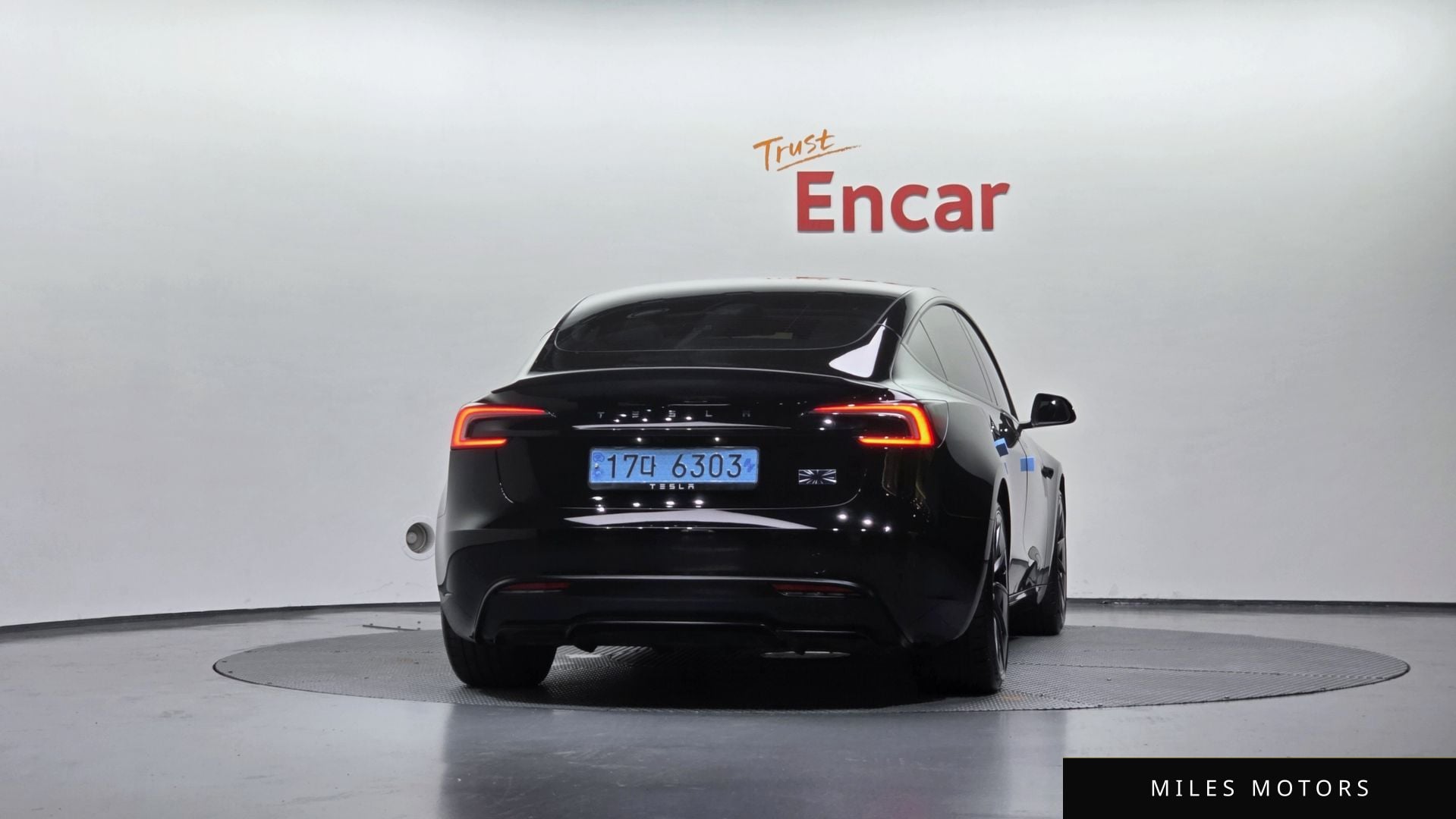Tesla Model 3 2024 — миниатюра 3