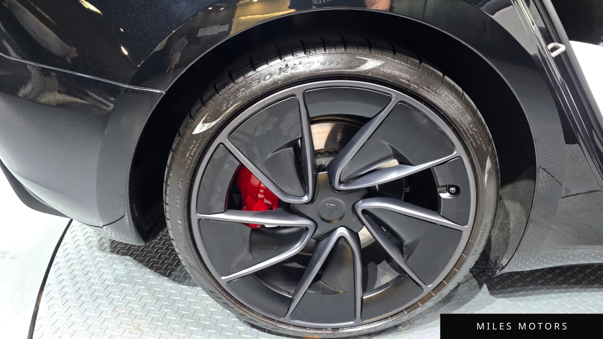 Tesla Model 3 2024 — миниатюра 4