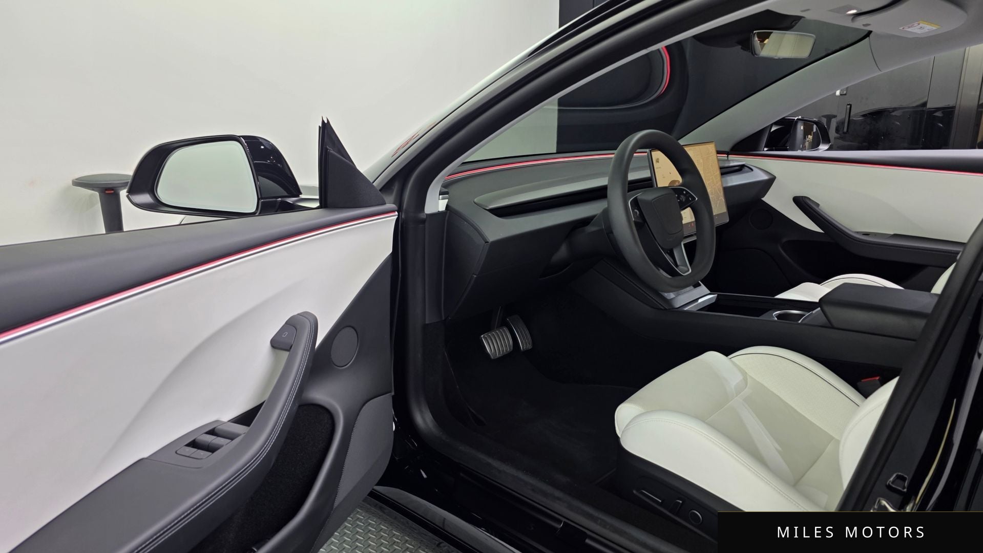 Tesla Model 3 2024 — миниатюра 12