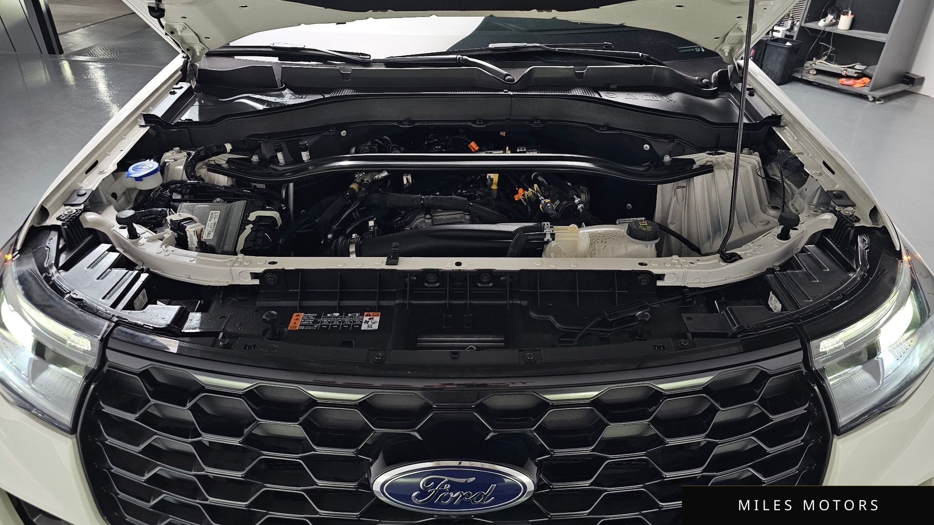 Ford Explorer 2025 — миниатюра 5