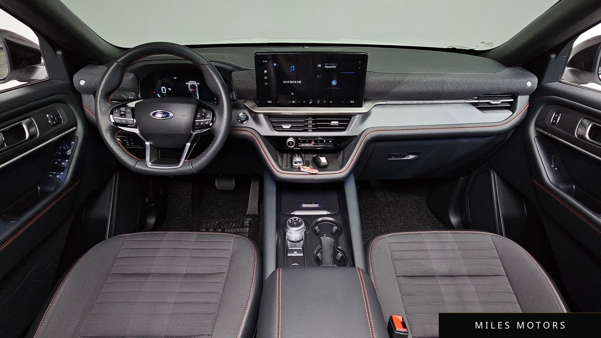 Ford Explorer 2025 — миниатюра 9