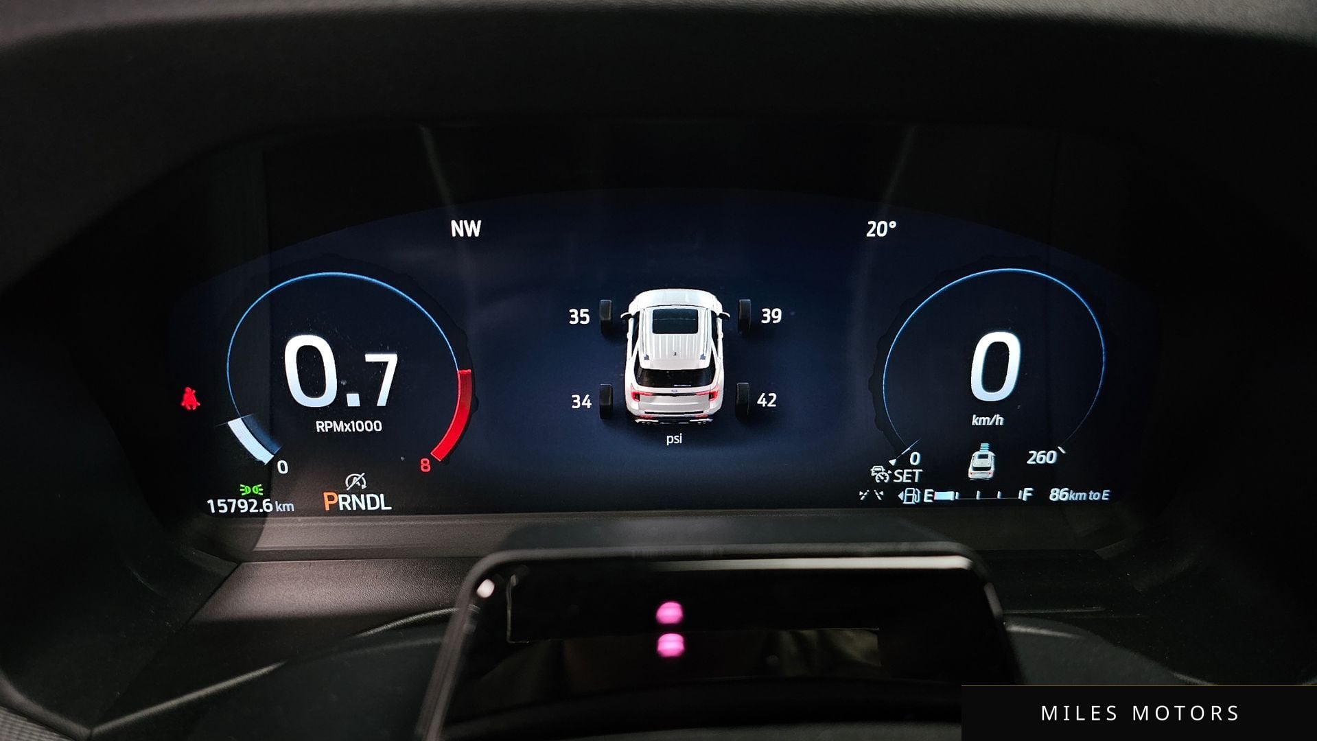 Ford Explorer 2025 — миниатюра 10