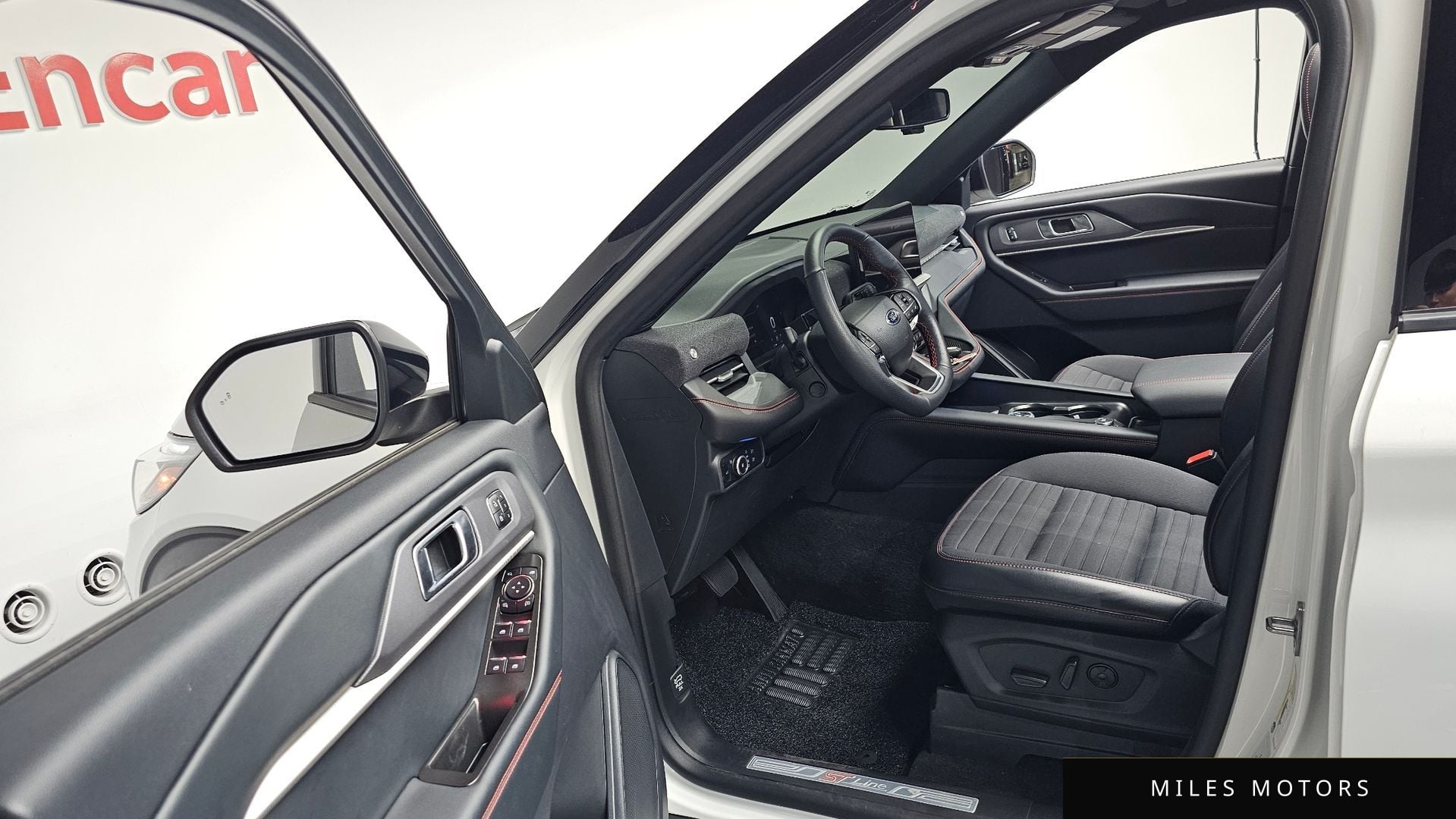 Ford Explorer 2025 — миниатюра 12