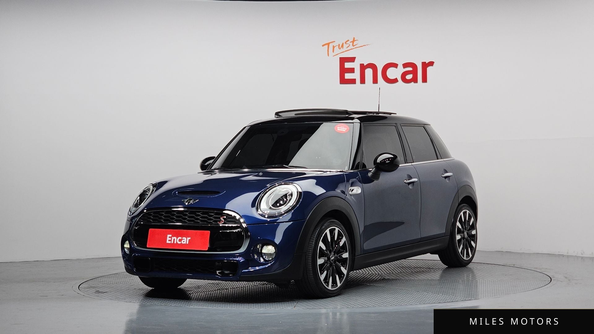 MINI Cooper S 2018 — фото 1 из 12