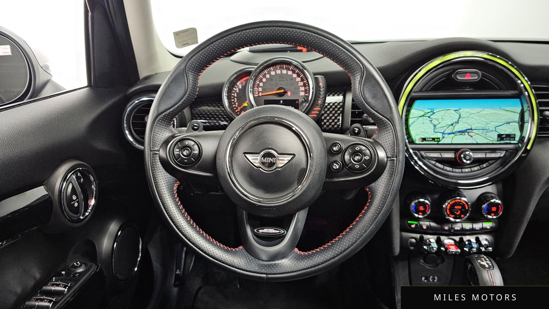 MINI Cooper S 2018 — миниатюра 12