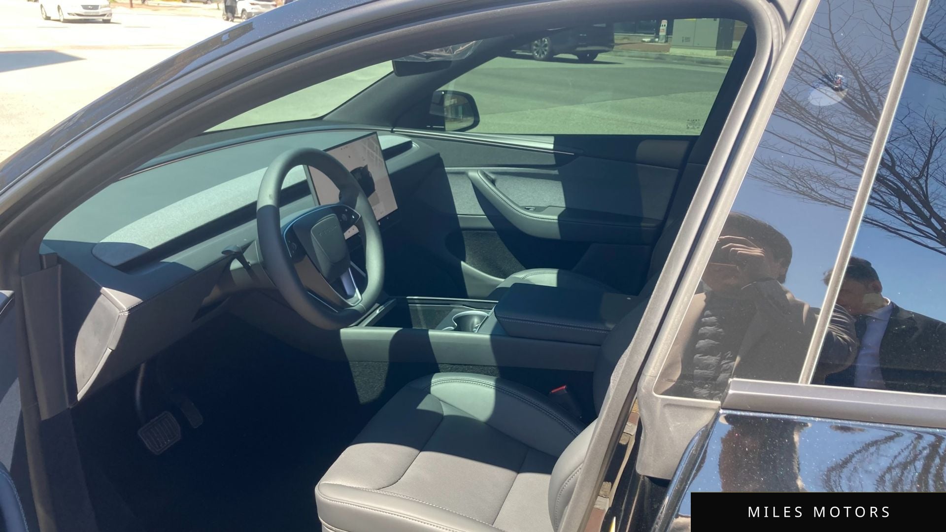Tesla Model Y 2026 — миниатюра 8