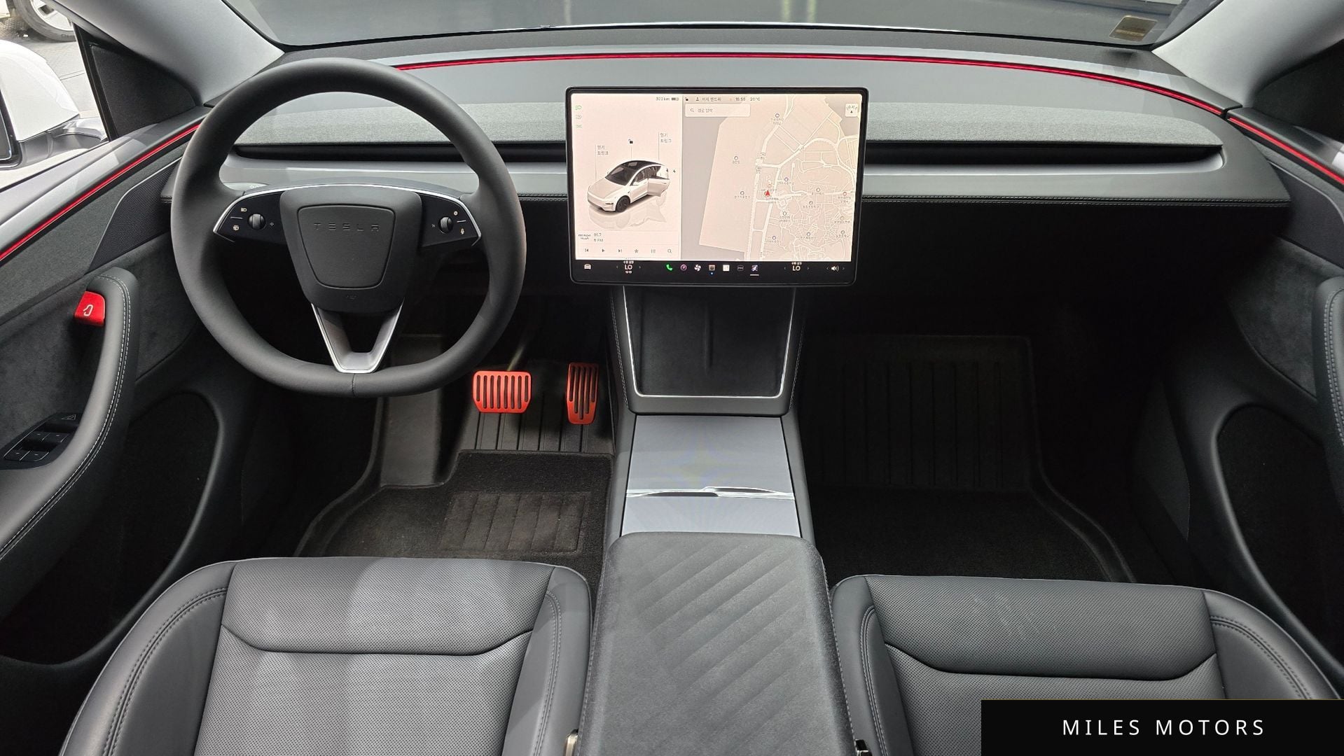 Tesla Model Y 2025 — миниатюра 10