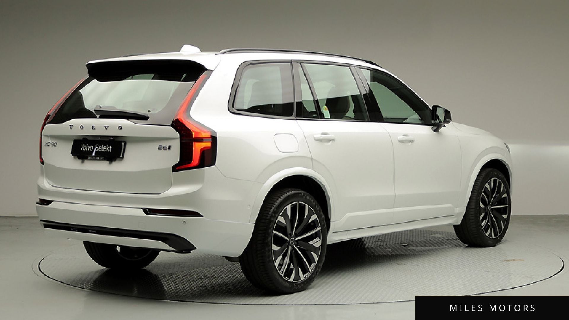 Volvo XC90 2026 — миниатюра 2