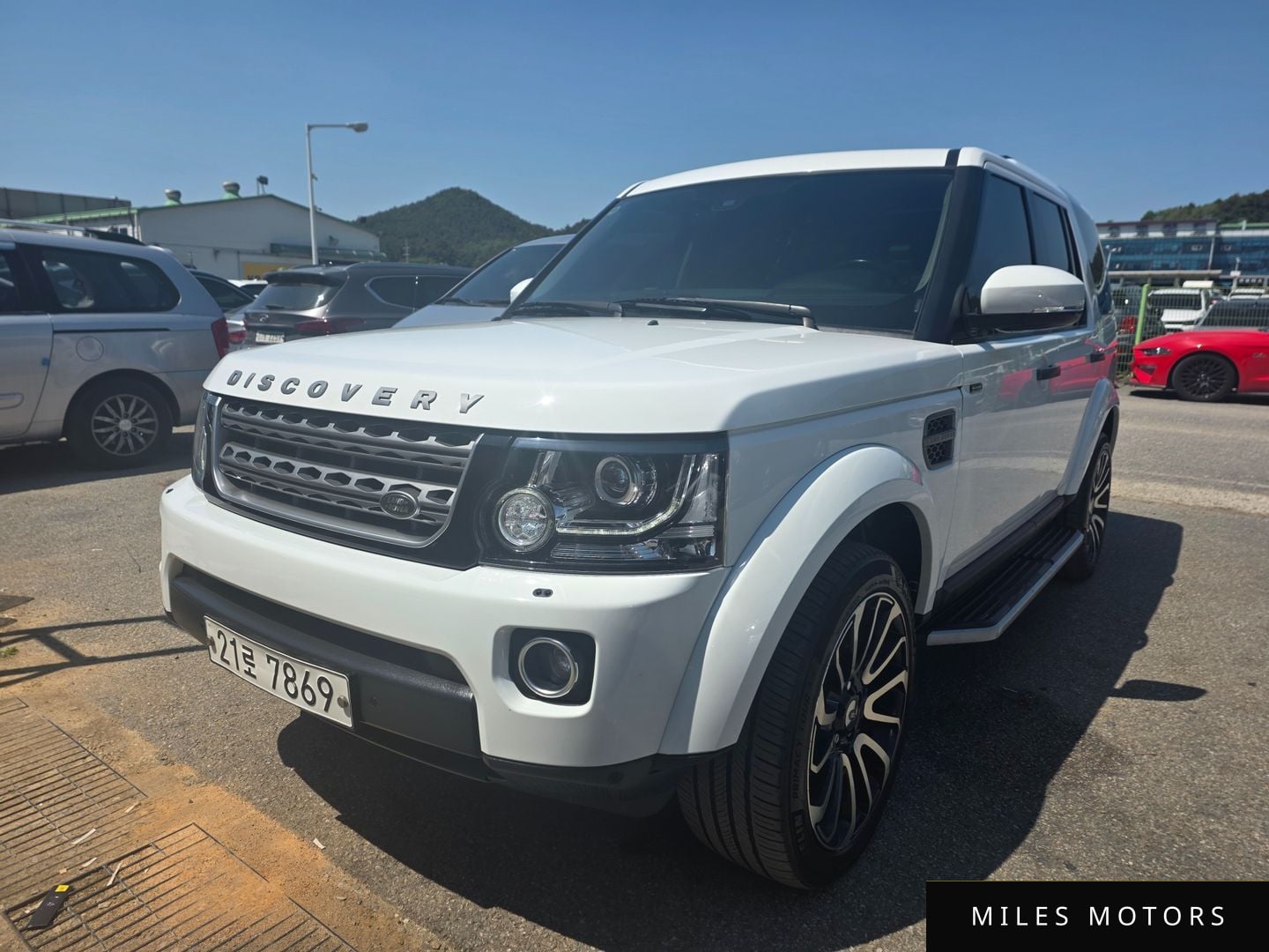 Land Rover Discovery 2014 — фото 1 из 12