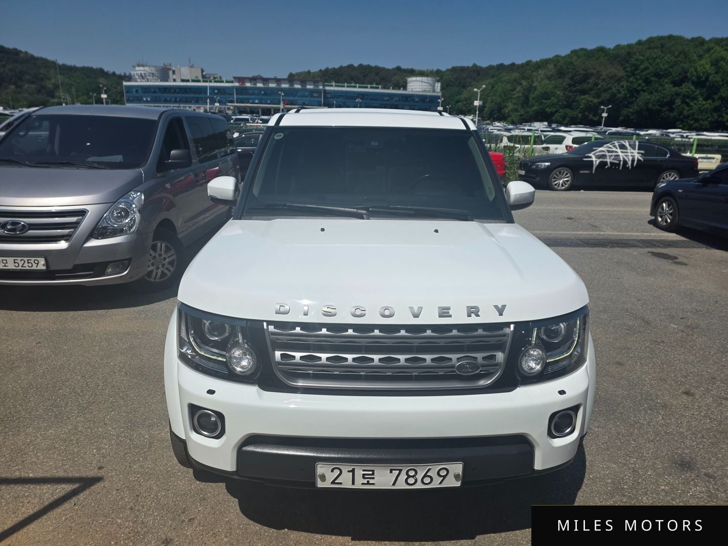 Land Rover Discovery 2014 — миниатюра 3