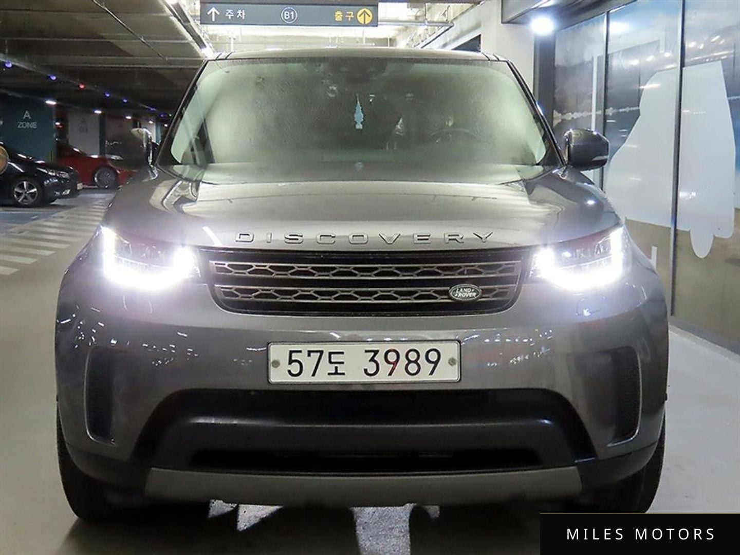 Land Rover Discovery 2019 — миниатюра 2