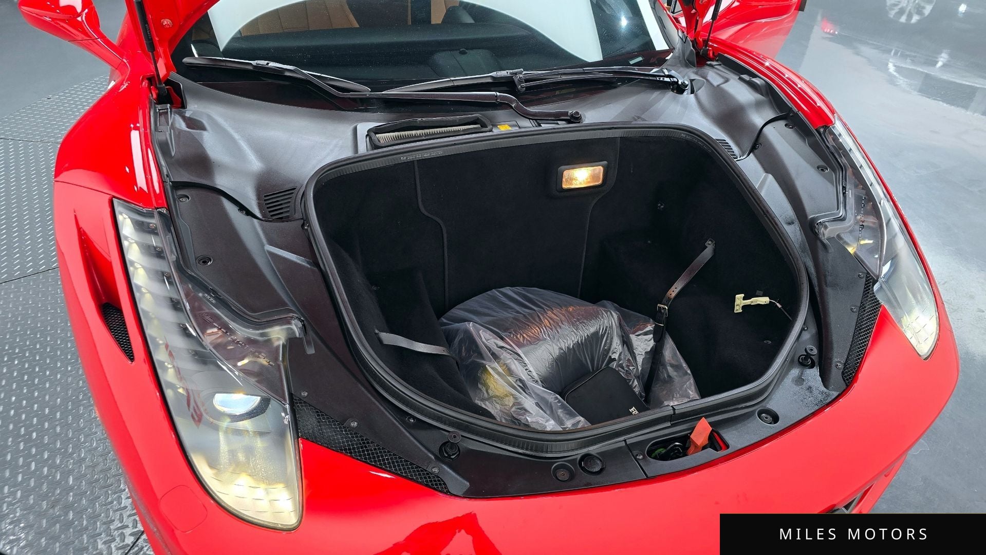 Ferrari 458 2011 — миниатюра 6