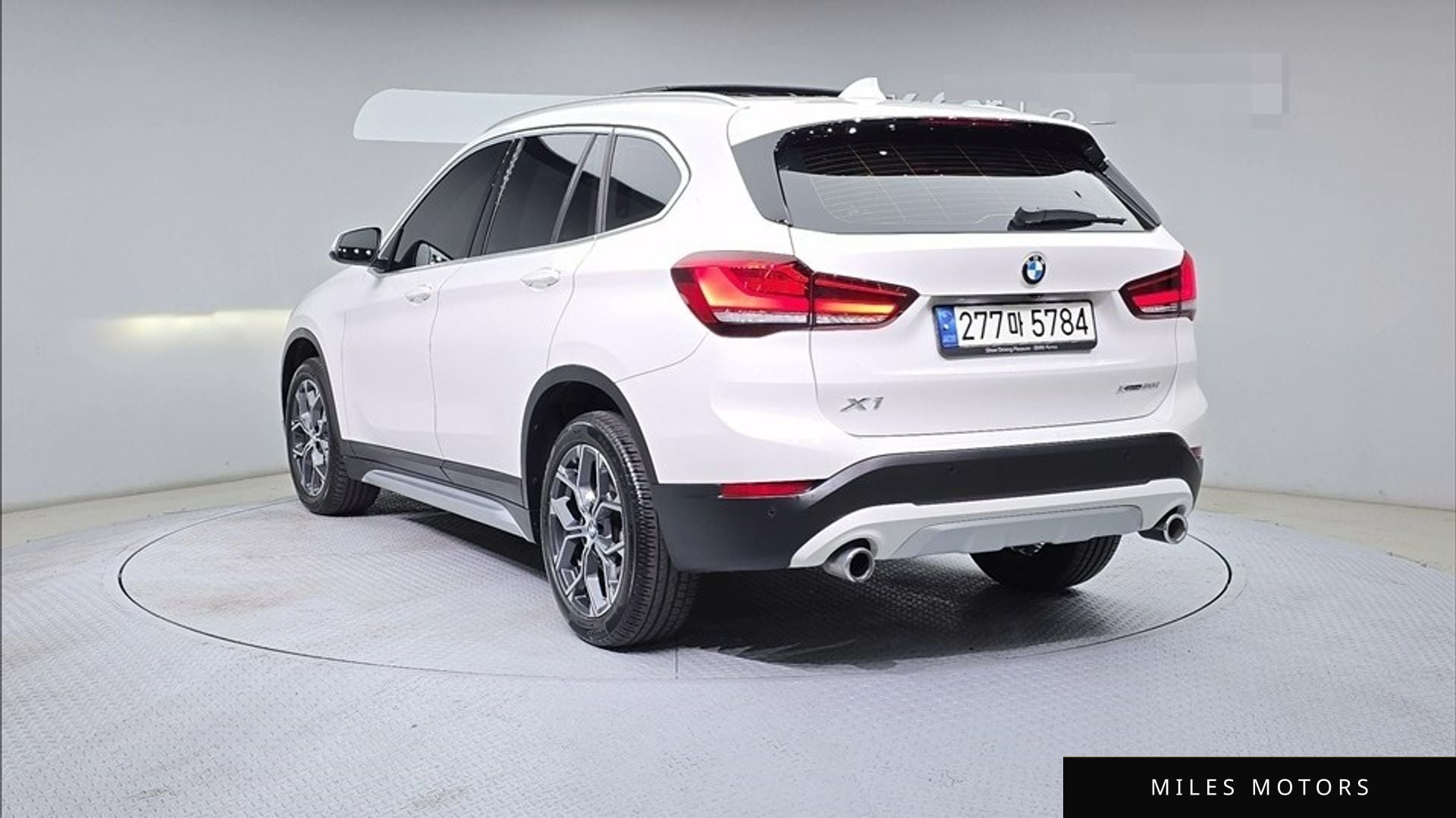 BMW X1 (F48) 2021 — миниатюра 2