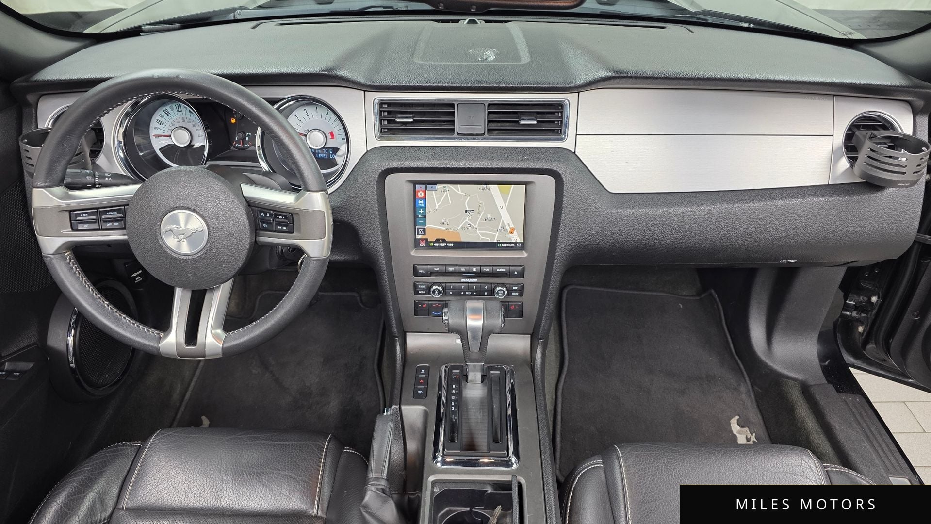 Ford Mustang 2012 — миниатюра 7