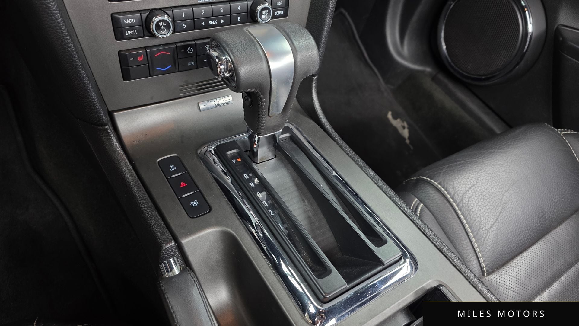 Ford Mustang 2012 — миниатюра 9