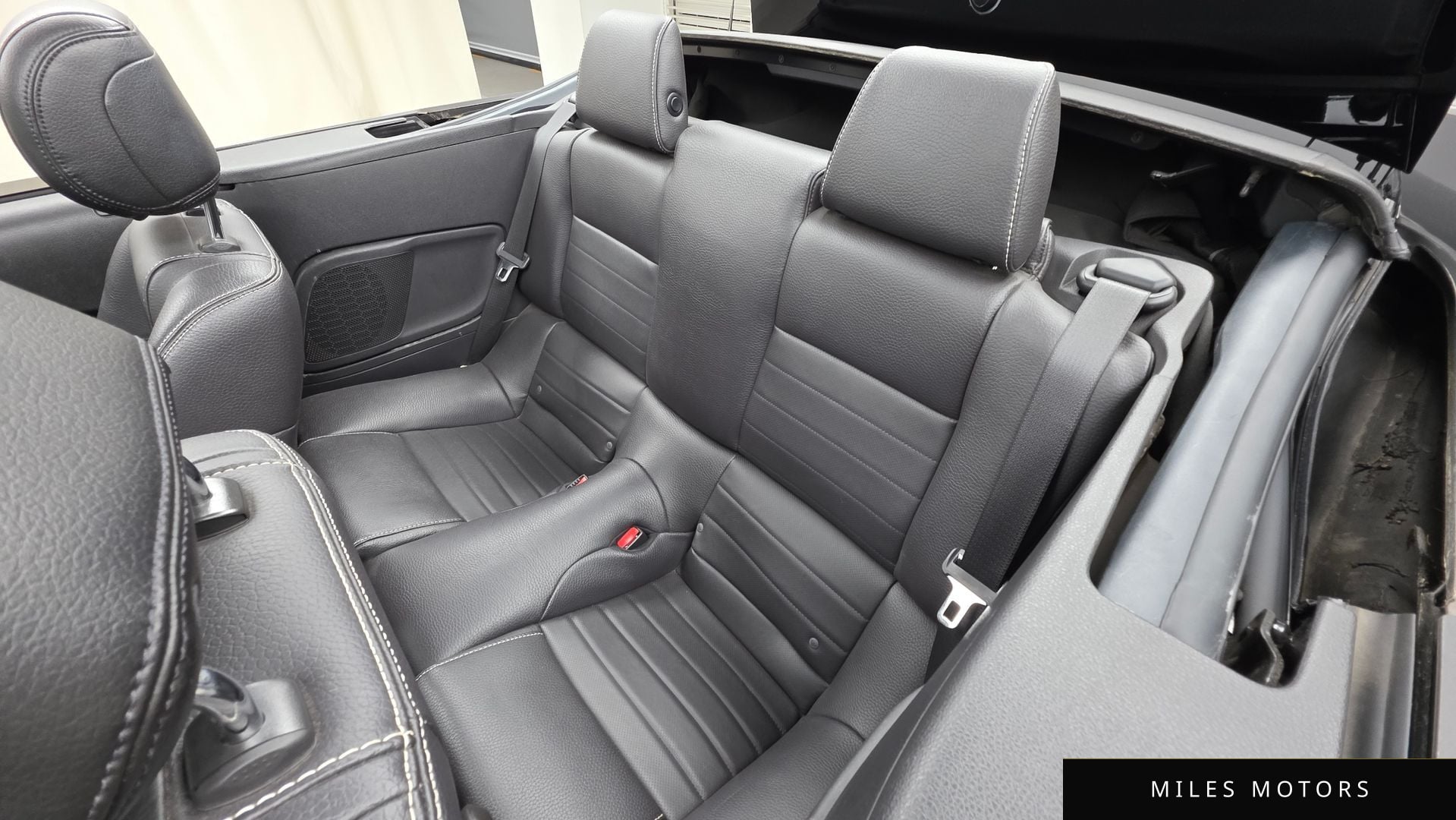 Ford Mustang 2012 — миниатюра 12