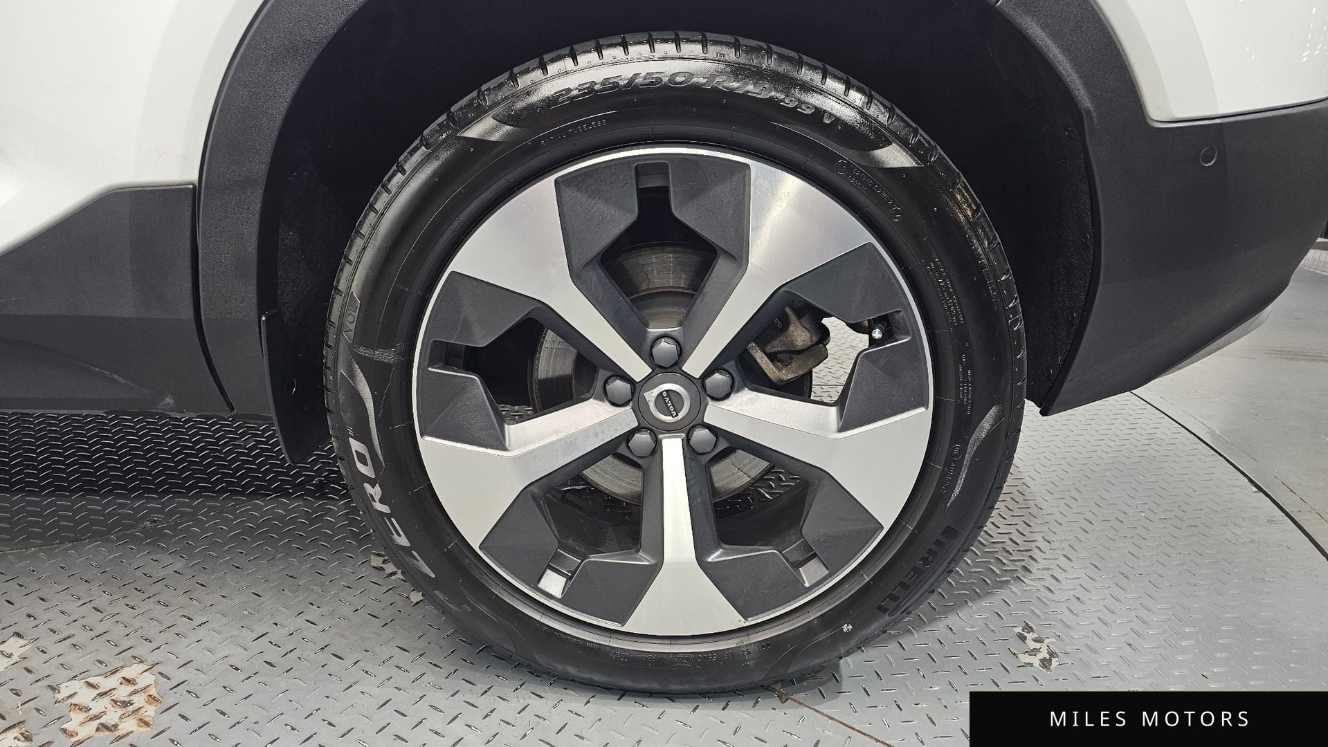 Volvo XC40 2023 — миниатюра 6